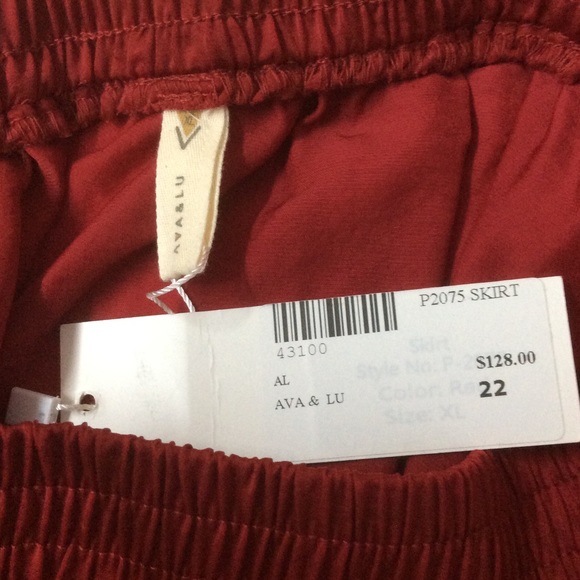 AVA & LU (22) TEEN Girls Layering Raffled SKIRT. - Picture 3 of 4